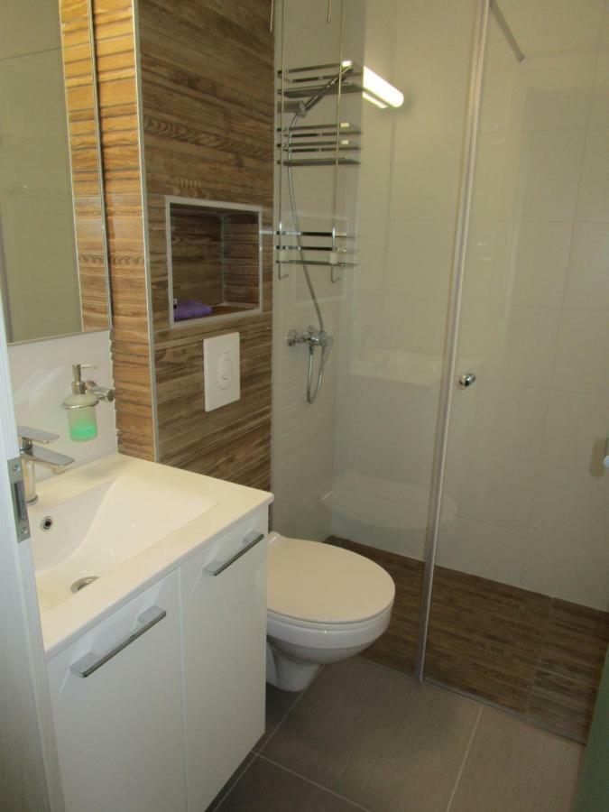 Apartmani Marinovic Подгора Екстер'єр фото